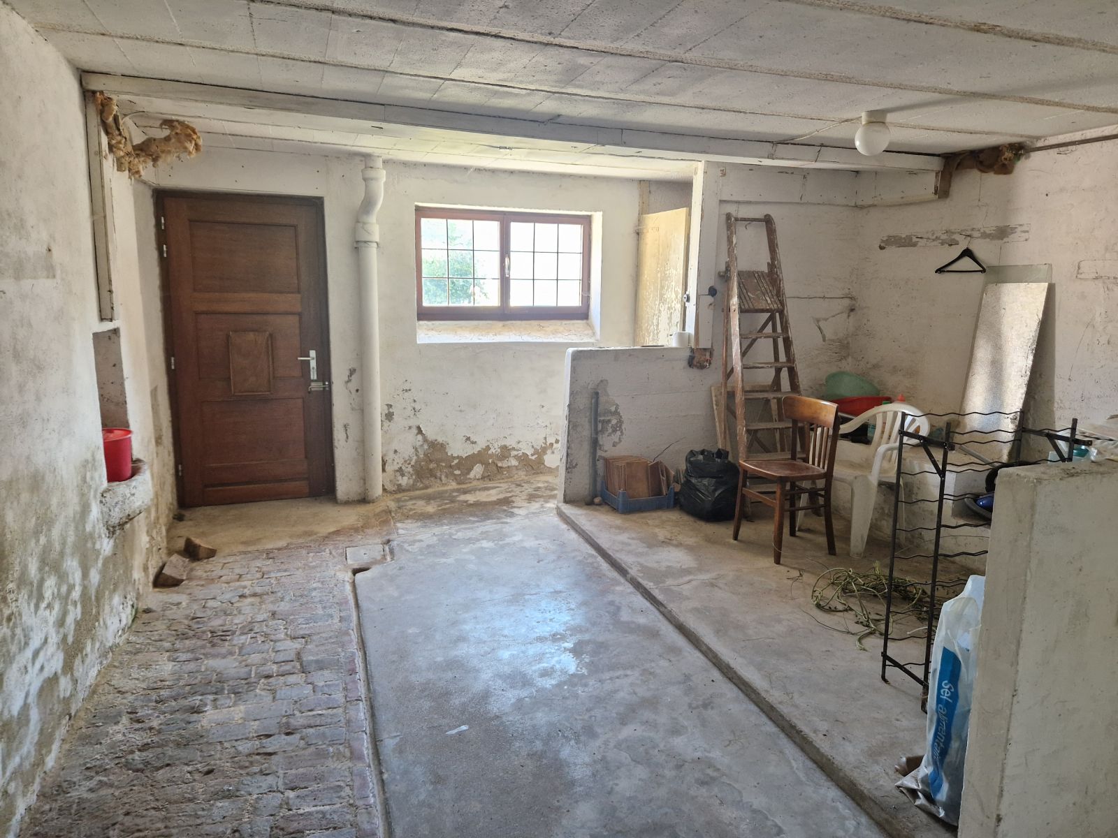 A VENDRE - Fontenoille - Fermette sur plus de 15 ares - Sudimmo